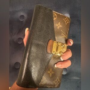 Louis Vuitton Black & Brown Monogram Leather Clasp Wallet